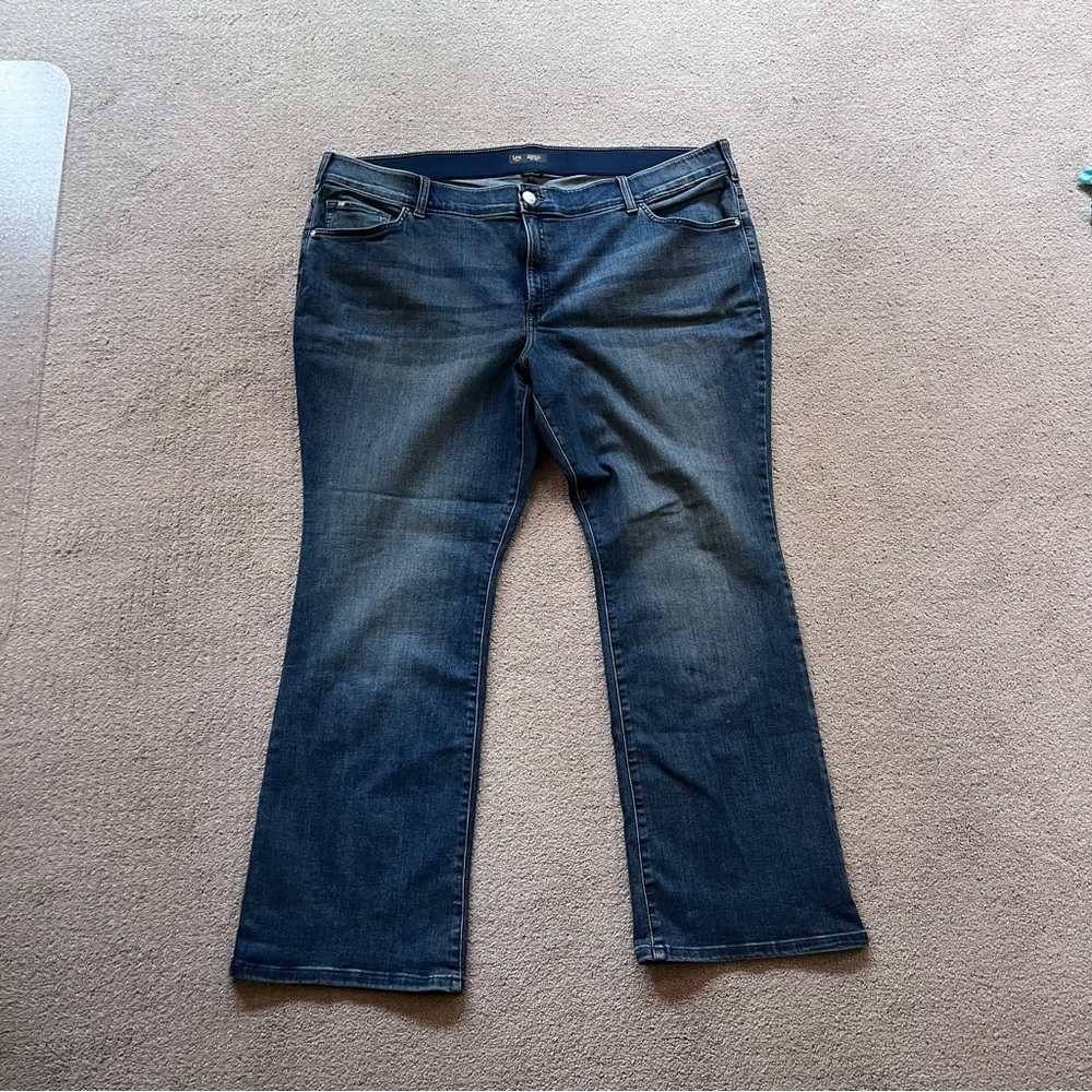 Lee Plus Size 26 Flex Motion Regular Fit Mid Rise Jeans - NWOT